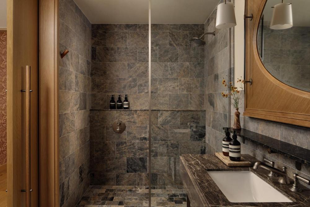 Grand King, Guest room, 1 King interior